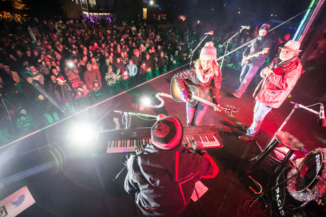 cp-holiday-train-musical-performance- CP Holiday Train Schedule To Arrive In Late November