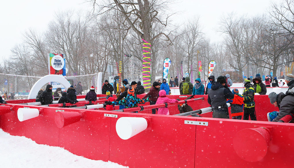 baby-foot-geant-fete-des-neiges-de-montreal-2019